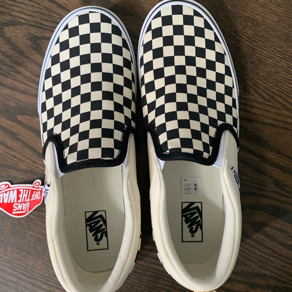 youth black and white checkered vans
